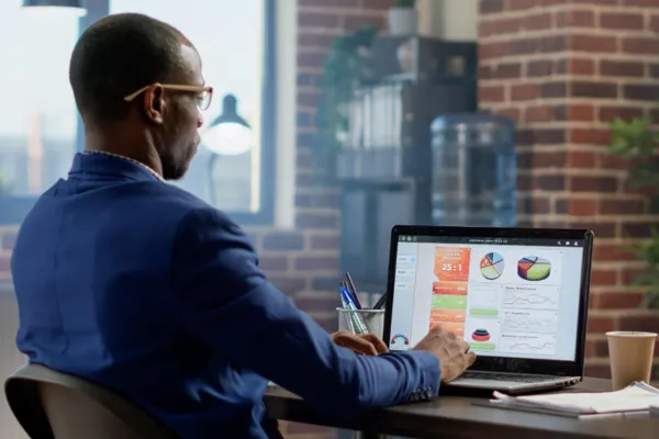 How Credit Risk Software Can Help Financial Institutions Manage Credit Risk